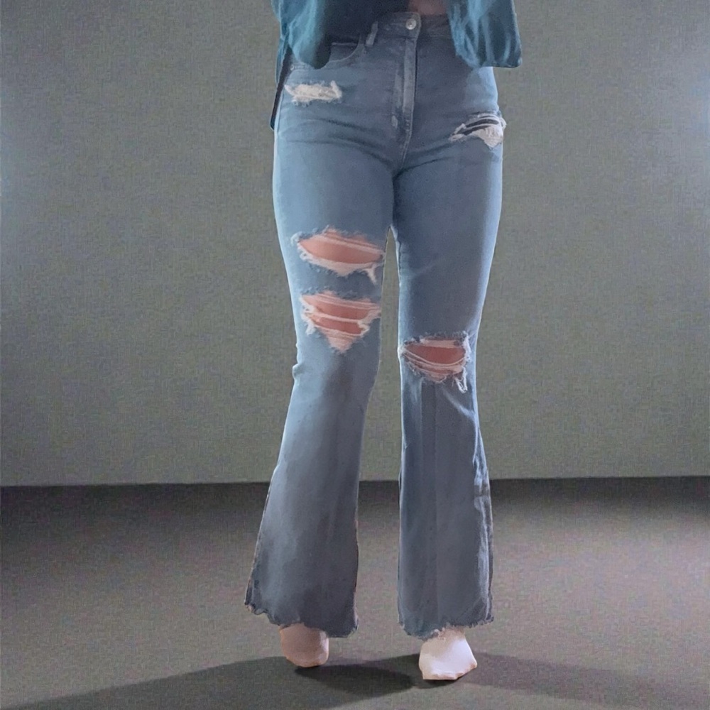 American Eagle Jeans Women Flared High Rise Distressed Stretch Denim Sz 6 - Picture 4 of 16